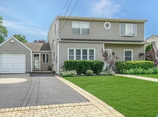 136 Foster Blvd, Babylon, NY 11702