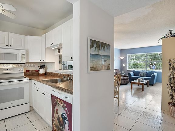 2nd image of 5171 W Oakland Park Blvd #106