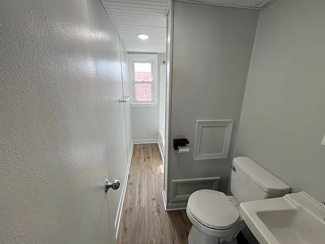 95 Wade St #2R — Photo 4