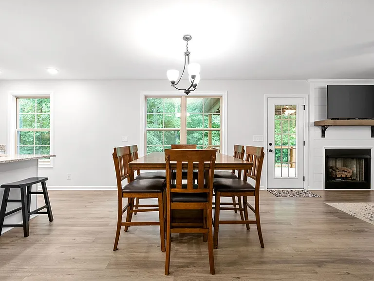 1082 Winesap Rd — Photo 10