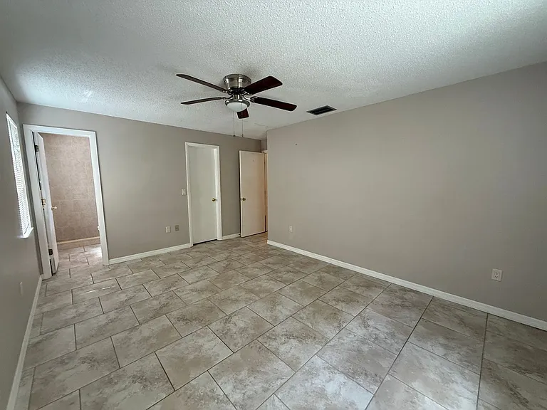 7733 Atherton Ave — Photo 12