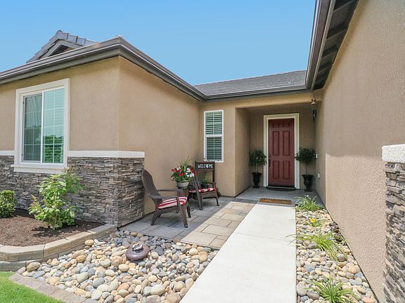 4th image of 2835 S Bradley Ct