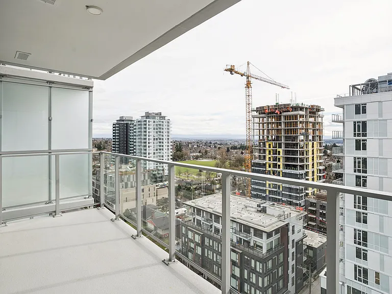 5670 Cambie St — Photo 46