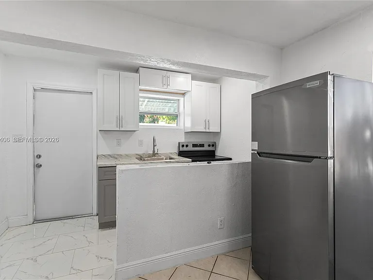 3521 NW 18th Pl — Photo 35