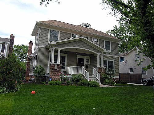 1st image of 616 Ouilmette Ln