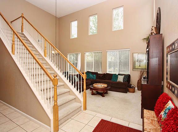 3rd image of 1920 Broadford Dr