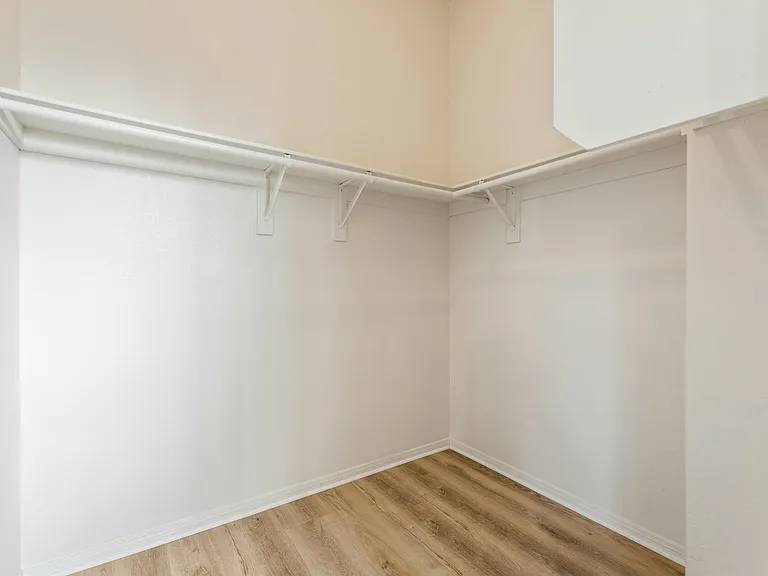 1472 Patricia Ave — Photo 5