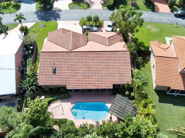 15021 SW 46th Ter, Miami, FL 33185