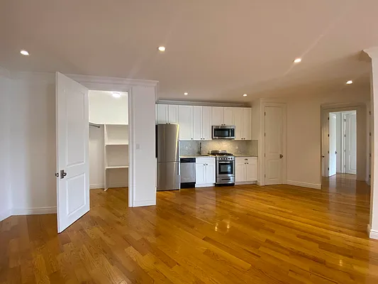 Rented by Brick&Mortar | media 19