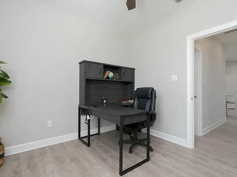 306 Evening Shade Ln — Photo 17
