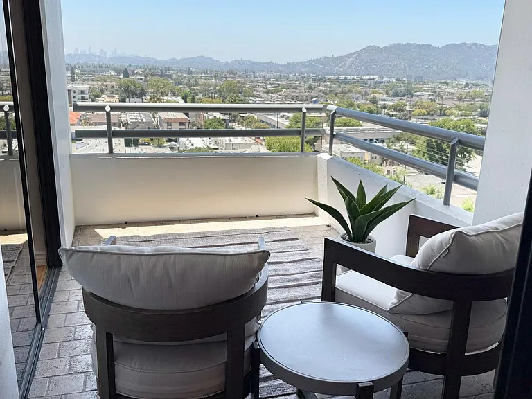 345 Pioneer Dr #1202 — Photo 11