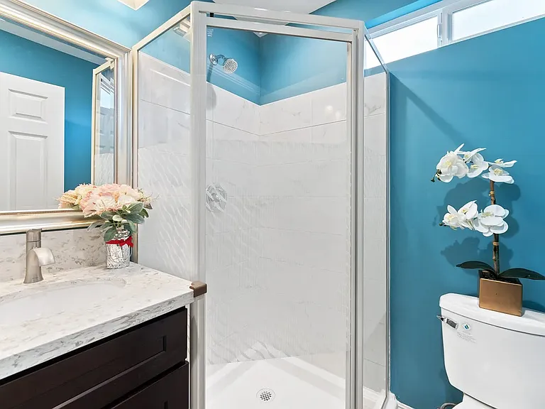 1326 W Ivesbrook St — Photo 15