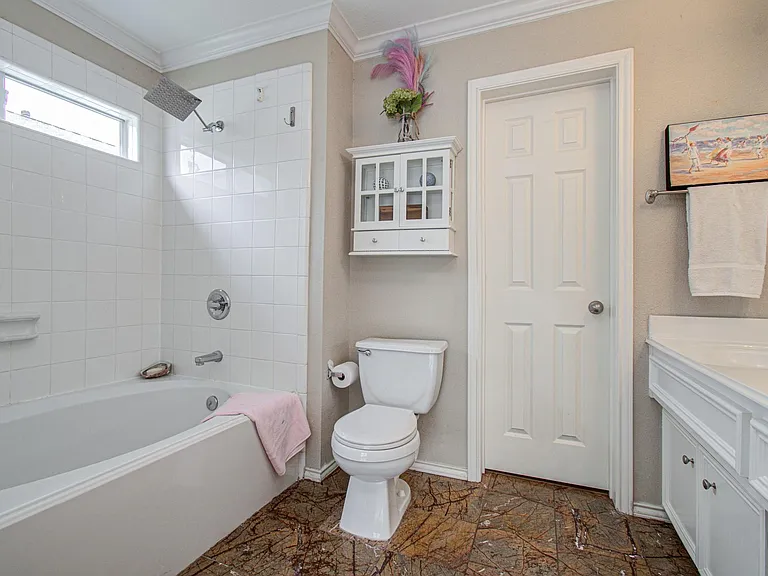 2920 Clay St — Photo 23