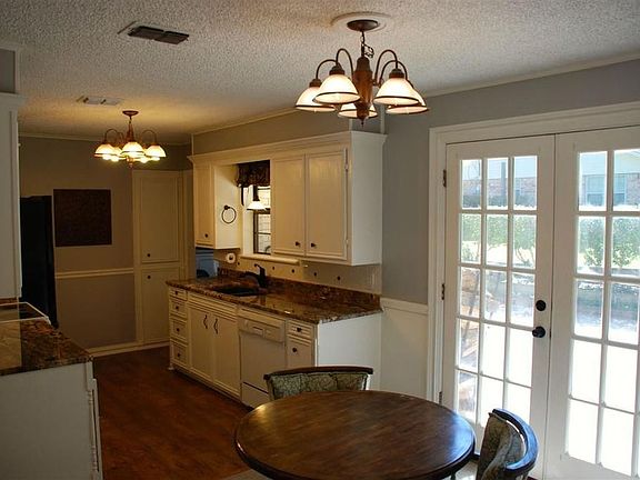 5th image of 1510 Dolly Ln