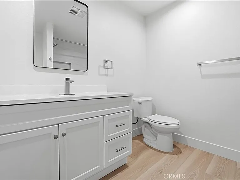 307 N Tustin Ave #D — Photo 14