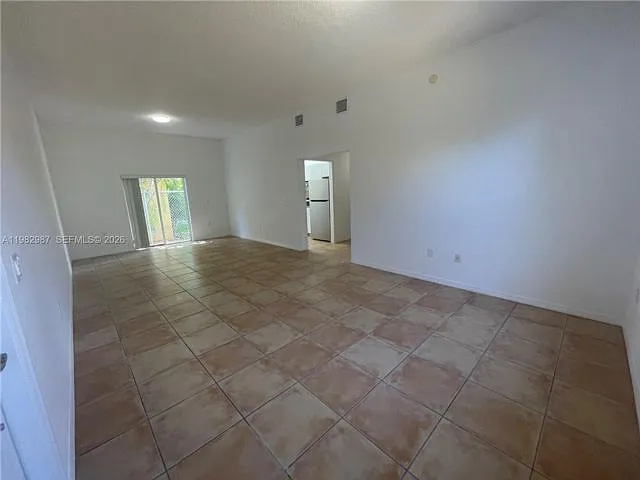 3421 SW 25th St — Photo 14
