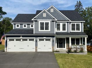 943 Pearse Rd, Schenectady, NY 12309