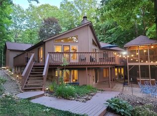 1144 Lake Vue Dr, Rome, OH 44085