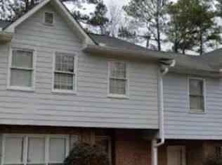 4889 Autumn Cir, Stone Mountain, GA 30088