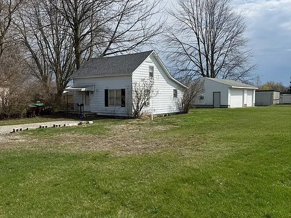 215 Redman Rd, Milan, MI 48160