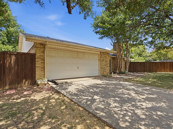 3rd image of 7213 Bradford Pl