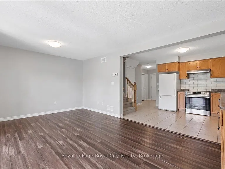 1498 Gordon St #25 — Photo 11