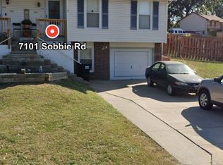 7101 Sobbie Rd, Pleasant Valley, MO 64068