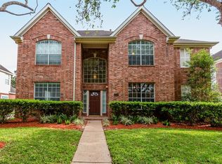 5211 Rebel Ridge Dr, Sugar Land, TX 77478