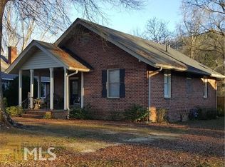27 Hickory St NE, Rome, GA 30161