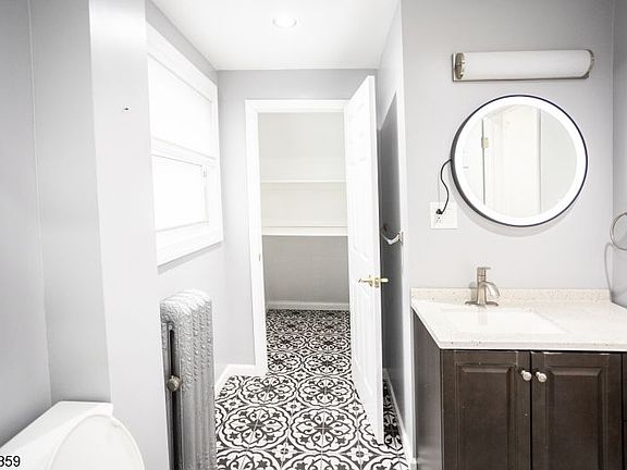 2nd image of 165 Claremont Ave