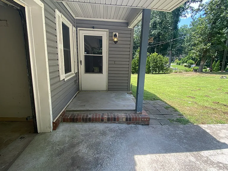693 Maple Ln — Photo 12