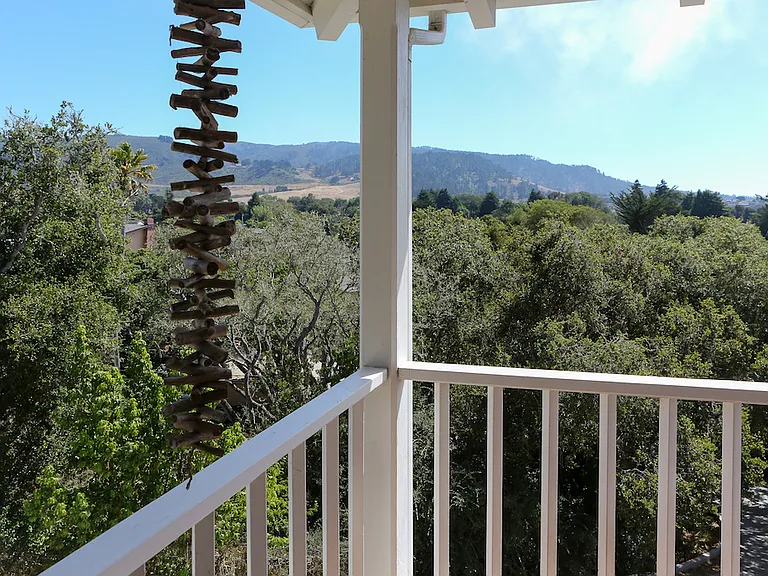 Atherton Dr — Photo 4