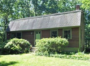 101 Quaker Ln, Scituate, RI 02857