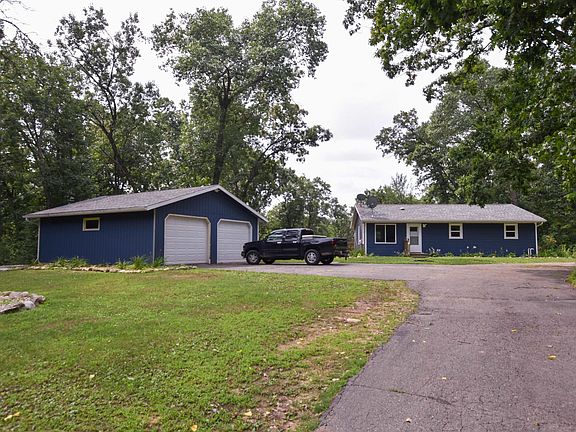 4th image of N4223 15th Dr