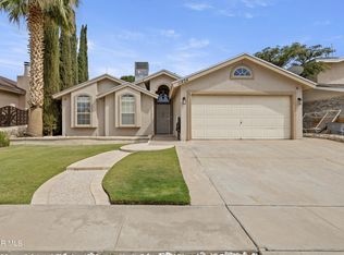 11824 Vere Leasure Dr, El Paso, TX 79936