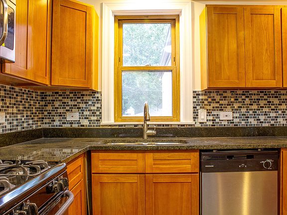 5th image of 11163 S Central Park Ave
