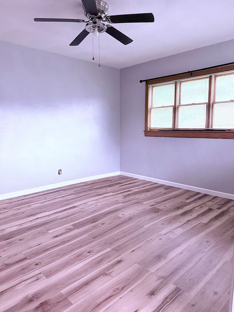 2Bedroom 1Bathroom House — Photo 2