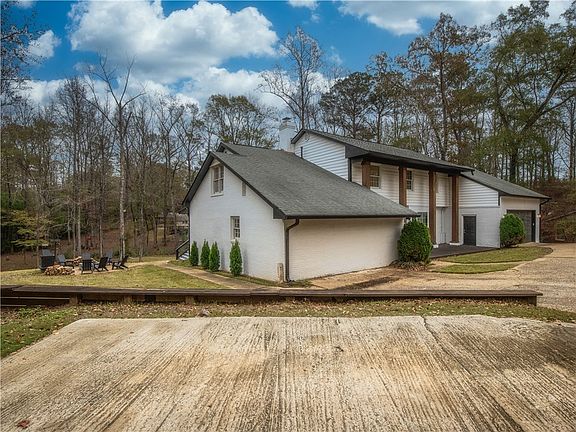 5th image of 717 N Cary Dr