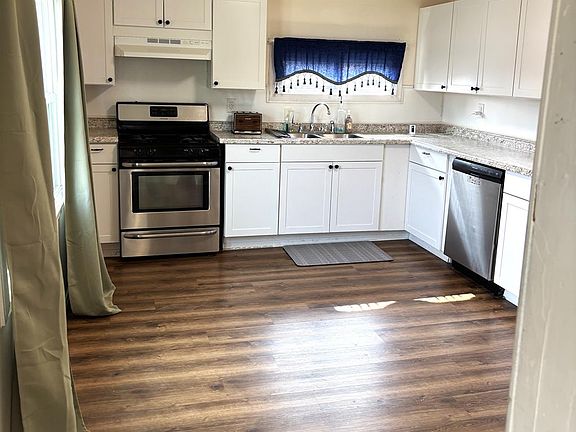 2nd image of 28 Diamond Avenue