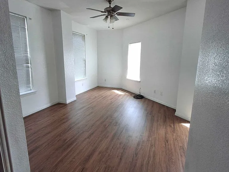 5203 Bexar St — Photo 7