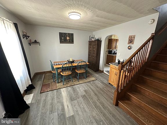 4th image of 407 Upper Snake Spring Rd