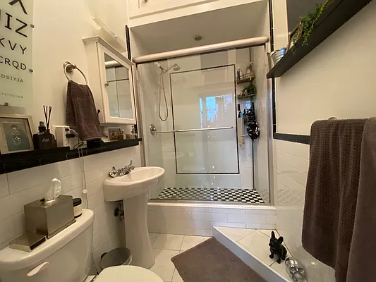 Rented by Dream Space Realty | media 17