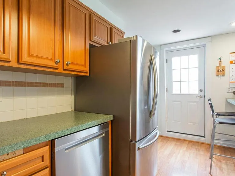 1144 Myrtlewood Ave — Photo 9
