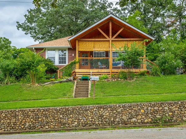 1215 Mercer St, Lupton City, TN 37351