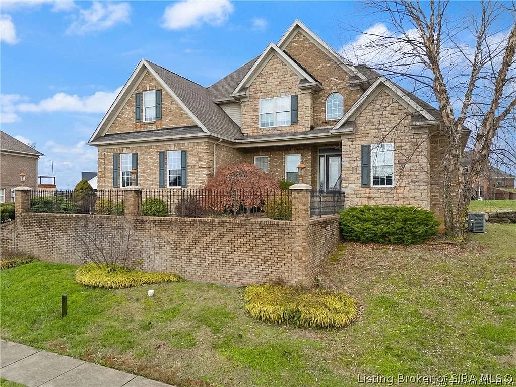5 bed, 3.5 bath, 3149 sqft, $3,100 — Photo 3