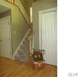 4th image of 361 Dana Dr
