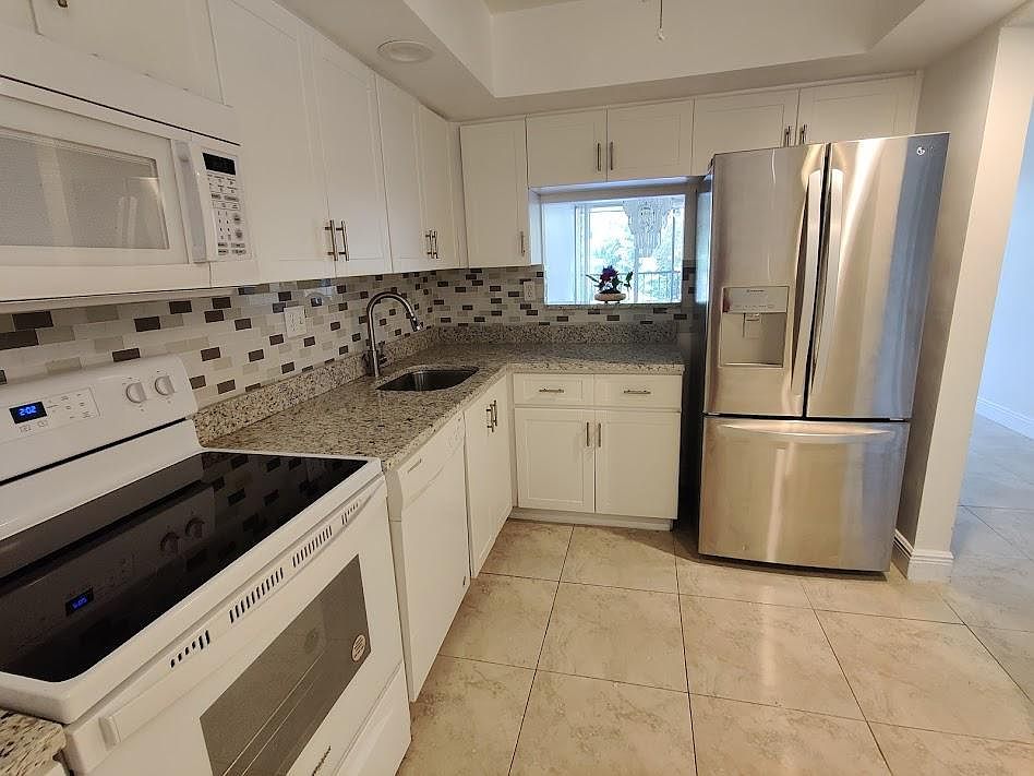 1st image of 7080 Environ Blvd