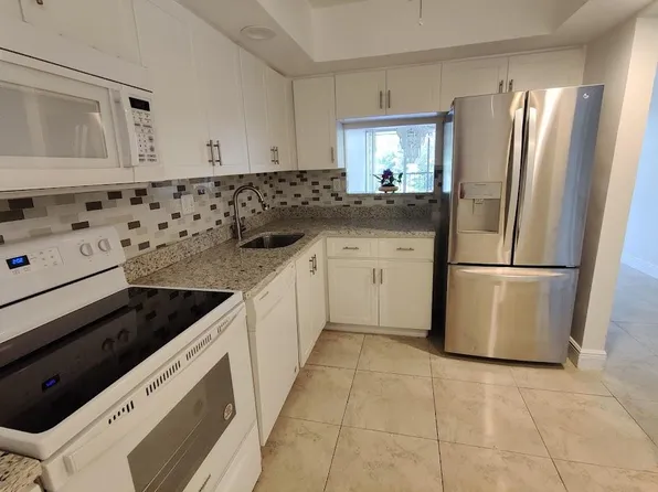 7080 Environ Blvd, Fort Lauderdale, FL 33319