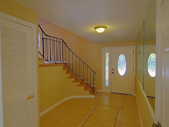 2nd image of 4705 Windflower Cir