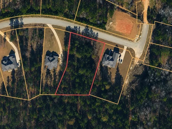 301 Brookwood Dr, Wetumpka, AL 36093